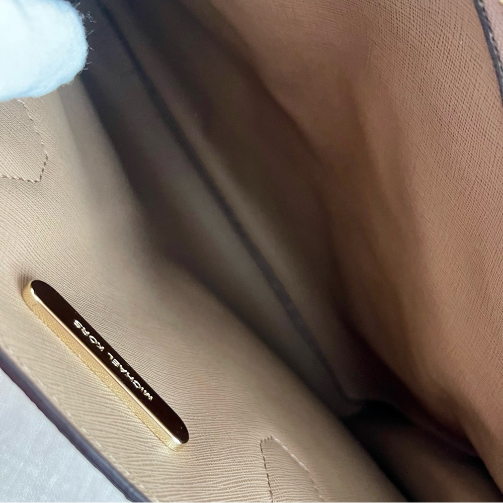 Michael Kors Beige and Gold Satchel - Picture 4 of 8
